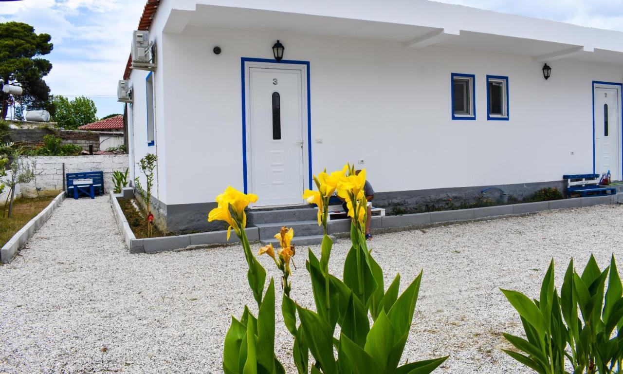 Villa Troi House